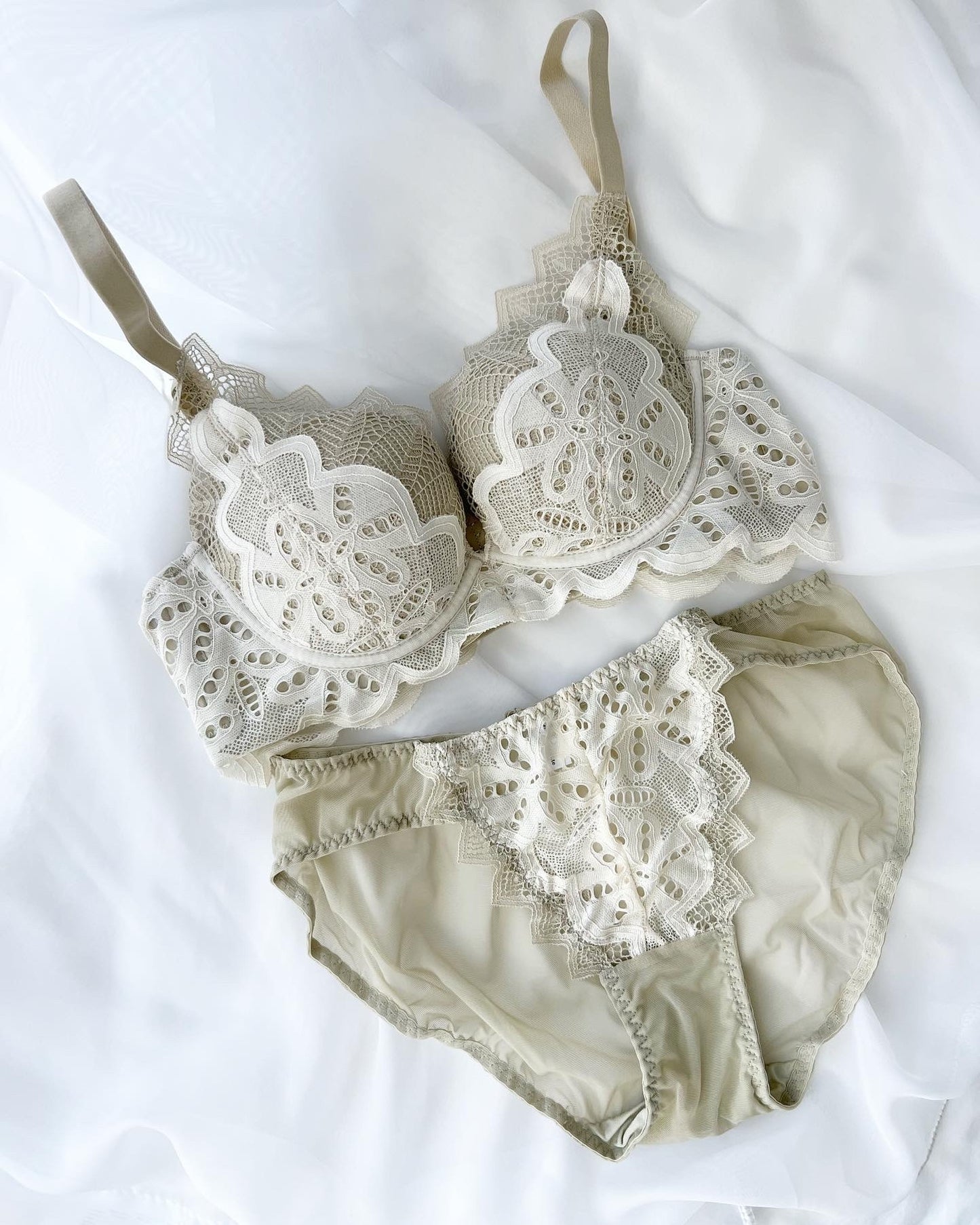 【即納】white push-up bra set(3